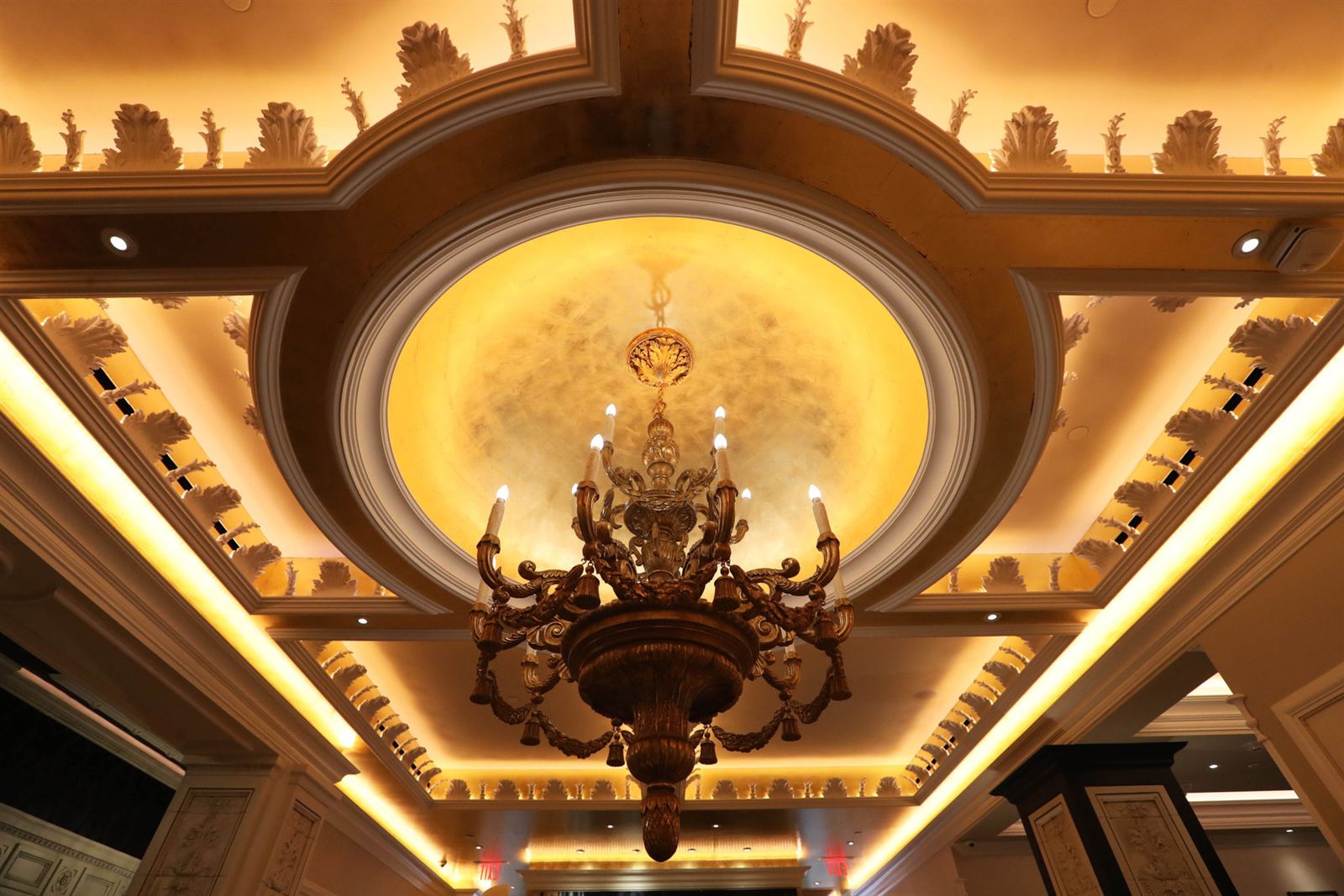 A Closer Look: Curtiss Hotel